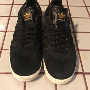 Adidas Sweet footwear